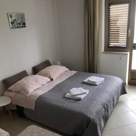 Sendi Apartment Poreč Exterior foto