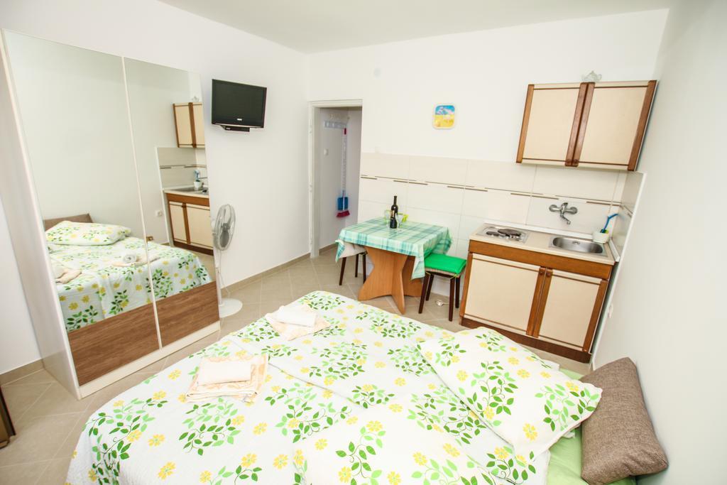 Sendi Apartment Poreč Exterior foto